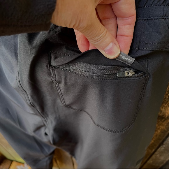 Eddie Bauer Wm's Fleece Lined Cargo Jogger Pants in Black Sz 6 - Picture 4 of 16